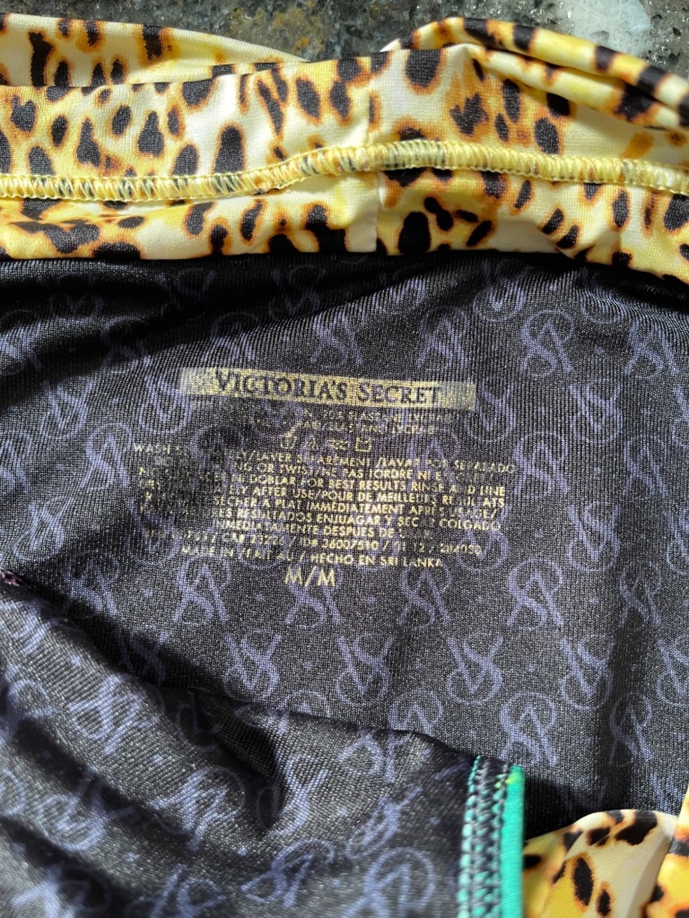 Like new Victoria Secrets bikini bandeau M set blogger’s favorite - Picture 5 of 12